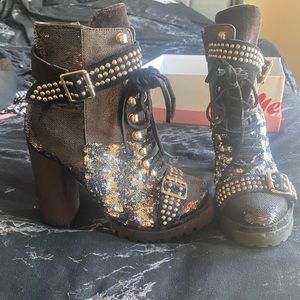 Never worn Jeffrey Campbell boots